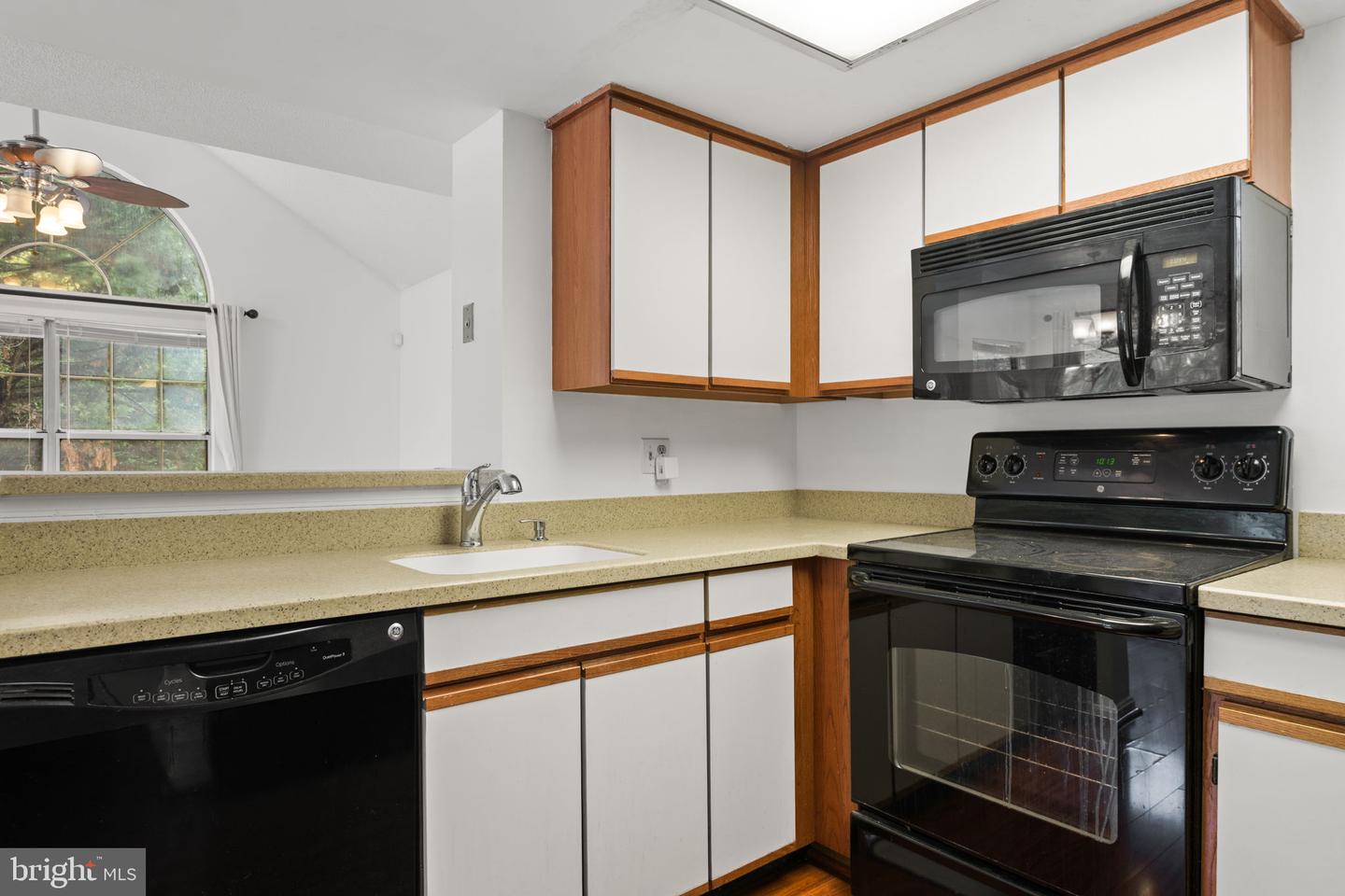 15819 Easthaven Ct #210 Property Photo 16