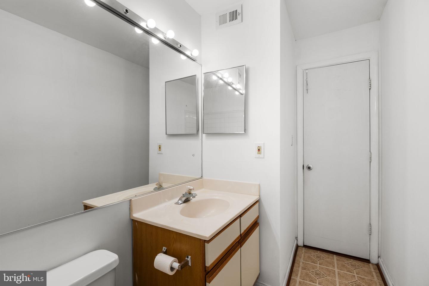 15819 Easthaven Ct #210 Property Photo 31