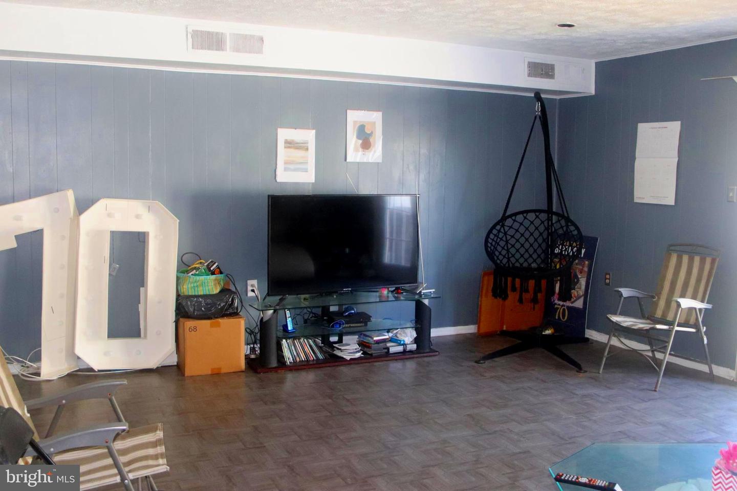 7113 Cross St Property Photo 2