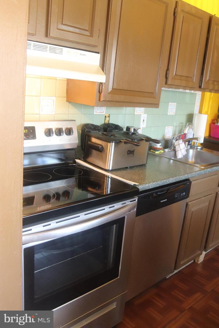 7113 Cross St Property Photo 9
