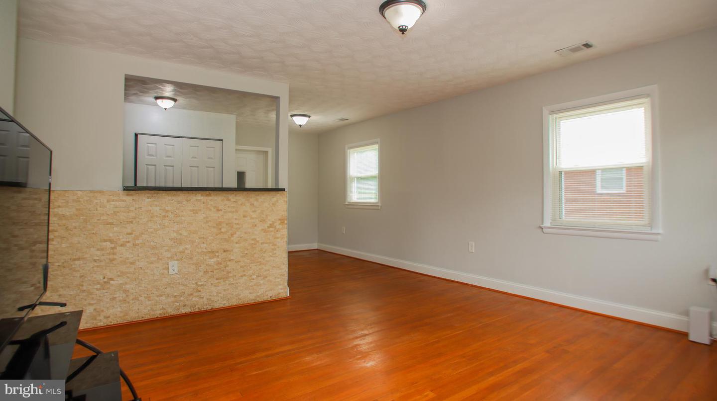 5602 Odell Rd Property Photo 10
