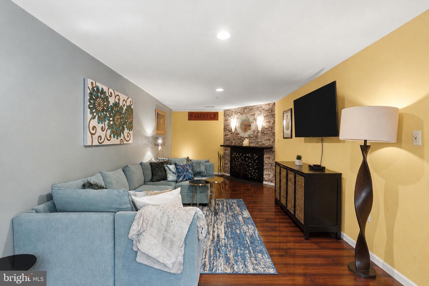 4602 Deepwood Ct #86d Property Photo 16