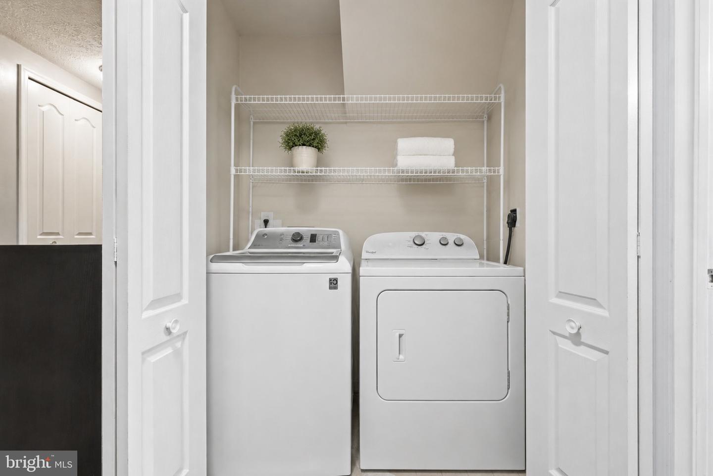 4602 Deepwood Ct #86d Property Photo 24