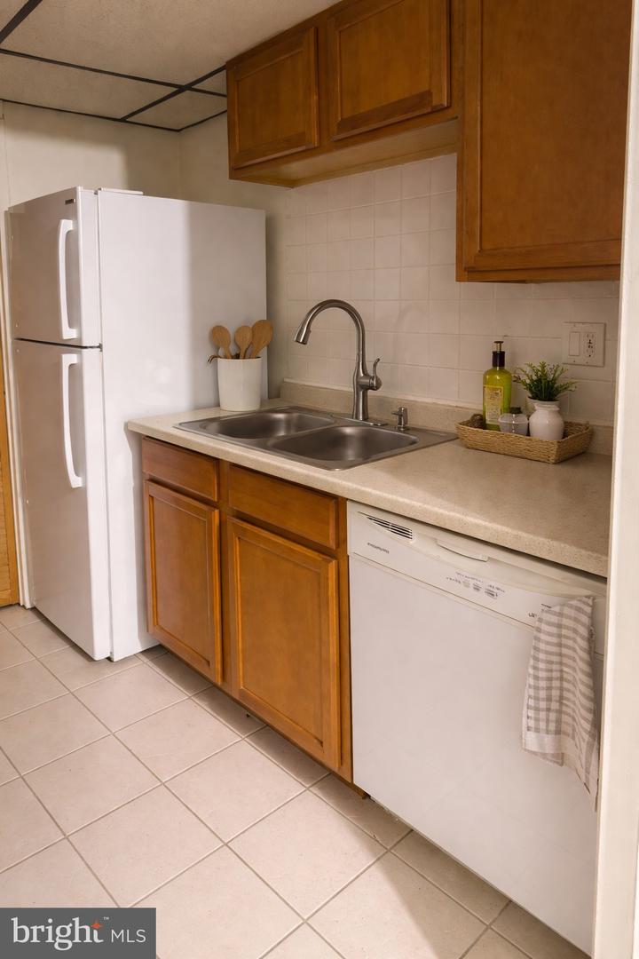 8675 Seasons Way #2-11c Property Photo 5