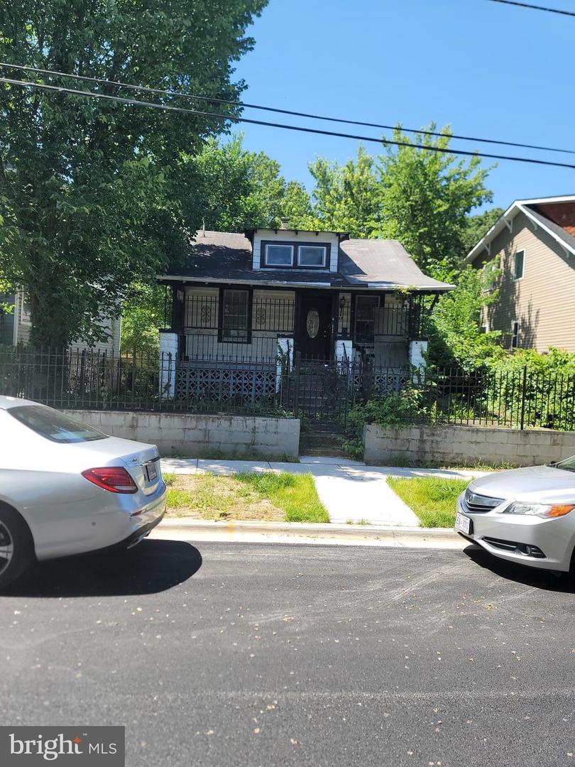 3407 NEWTON ST Property Photo 1