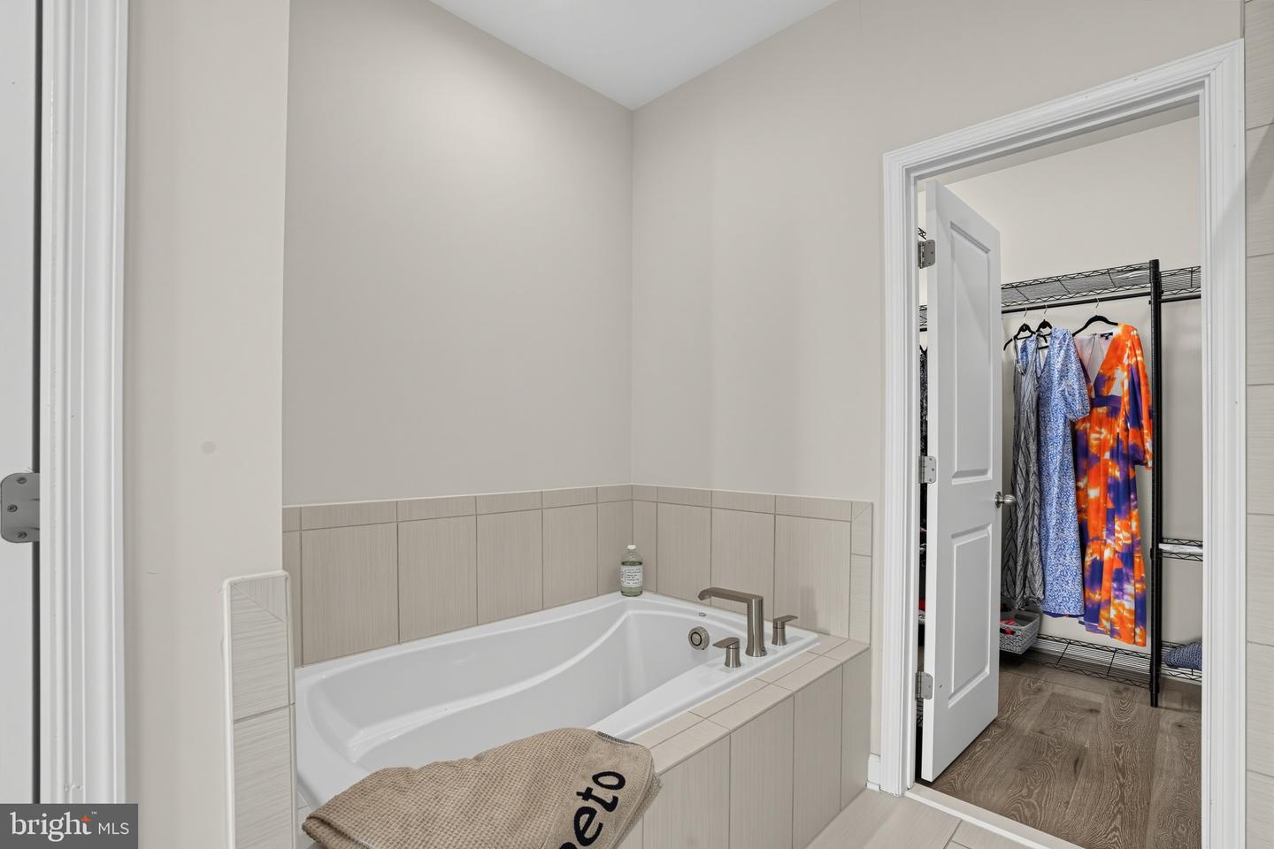 601 Leigh Way Property Photo 26