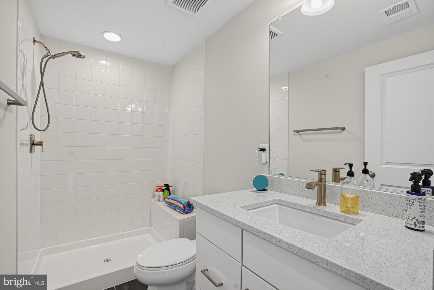 601 Leigh Way Property Photo 38