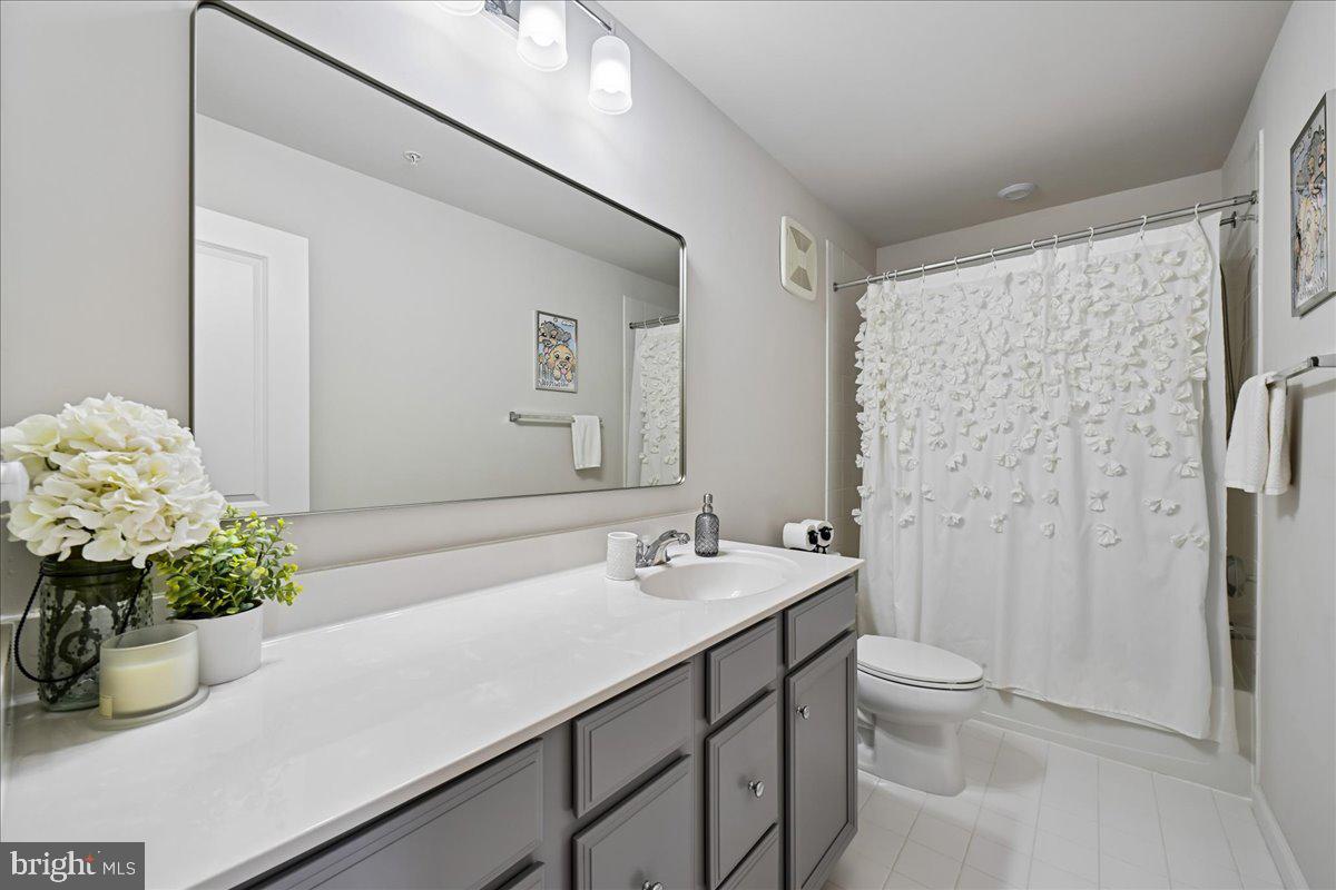 10518 Jim Lovell Ln Property Photo 31