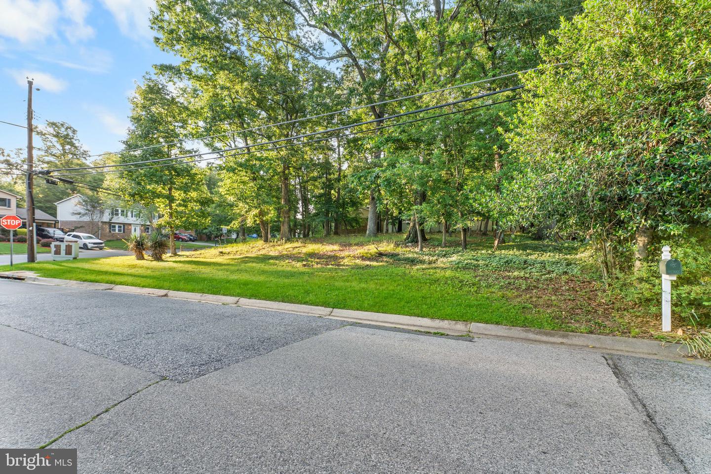 600 Kings Ln Property Photo 1