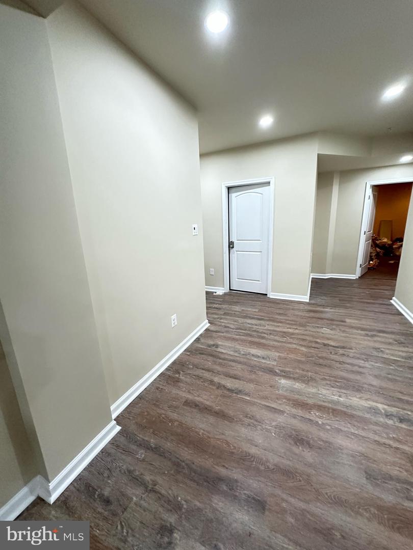 2511 Sir Michael Pl #basement Property Photo 2