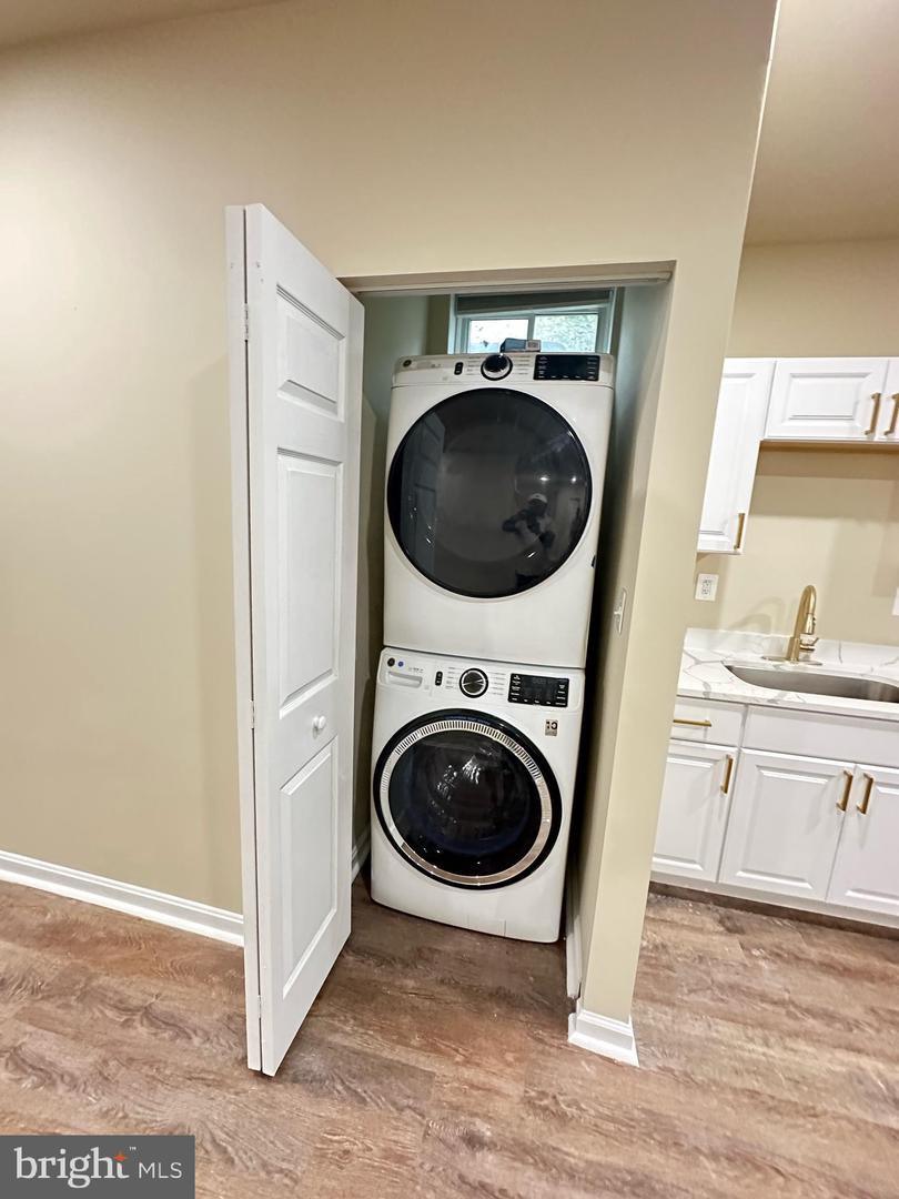 2511 Sir Michael Pl #basement Property Photo 4