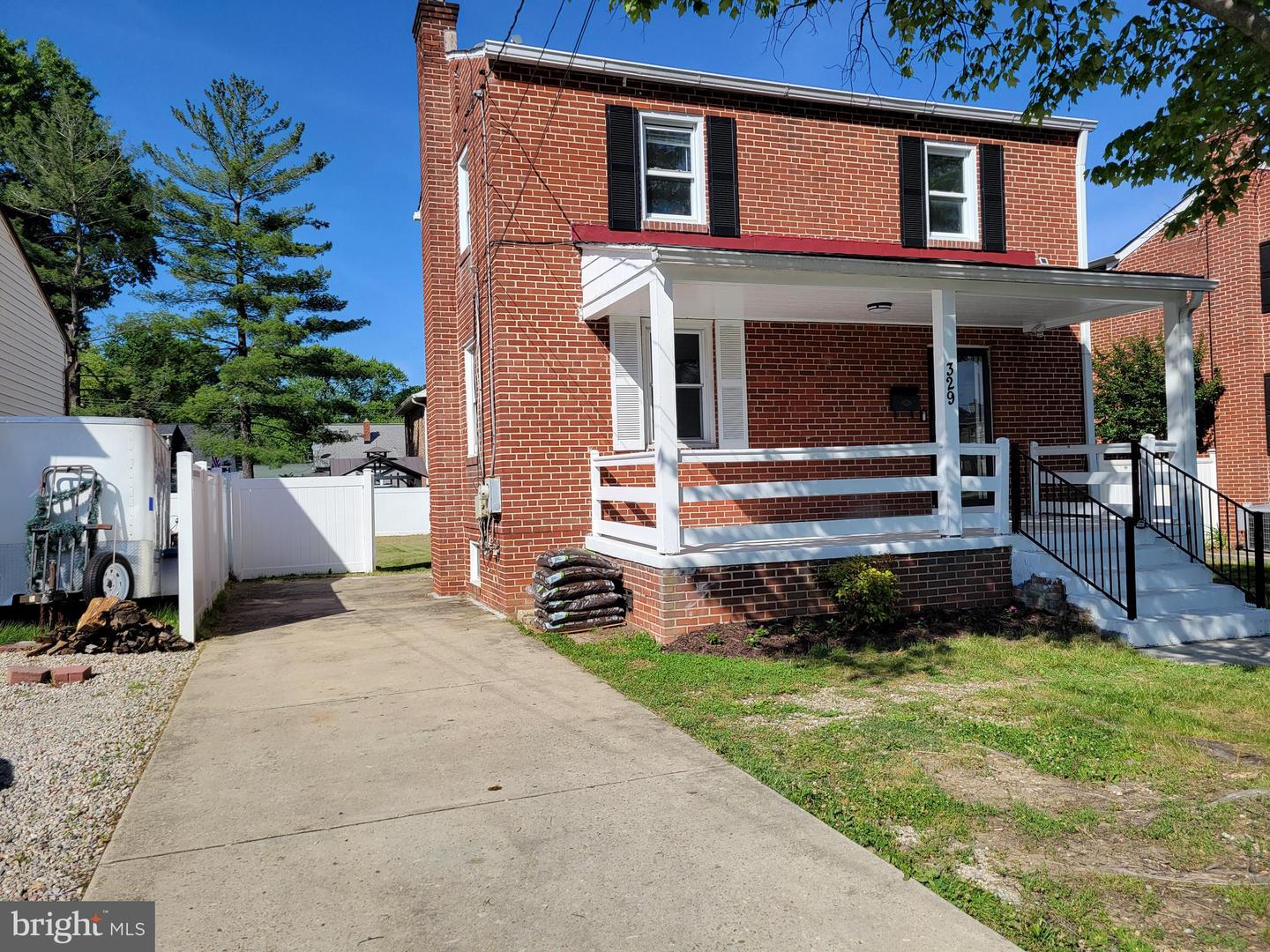 329 Talbott Ave Property Photo 3