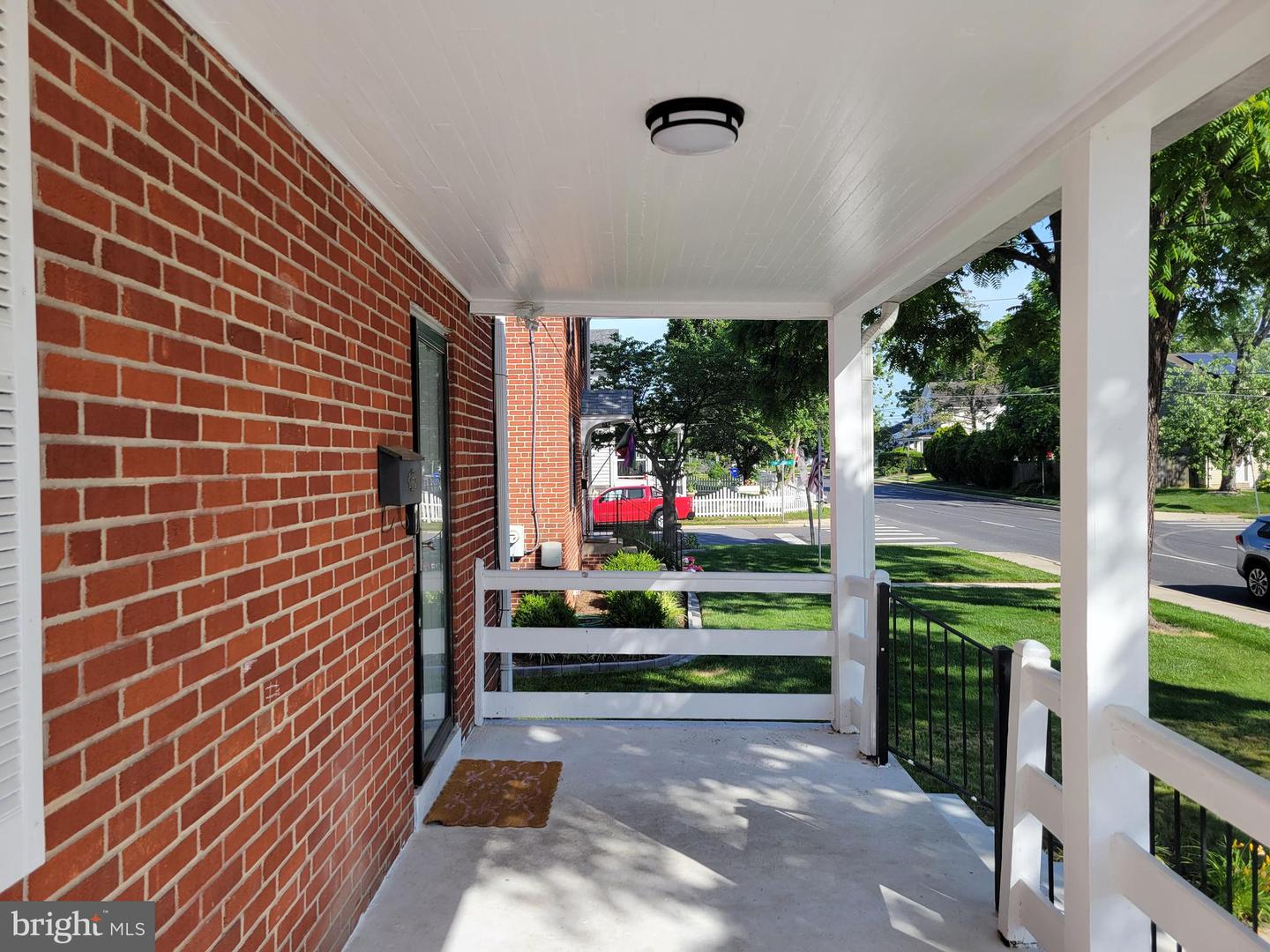 329 Talbott Ave Property Photo 4