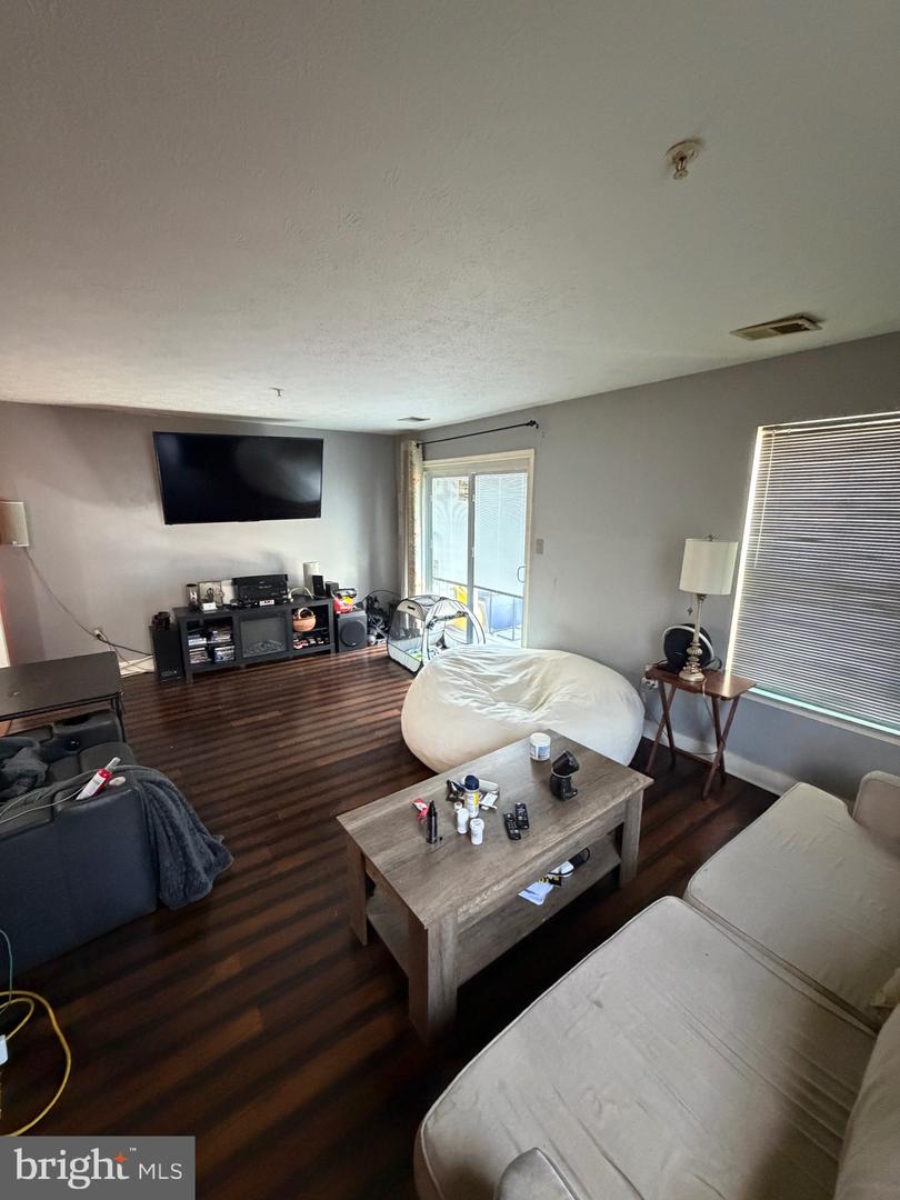 3727 Wilkinson Dr #402 Property Photo 23