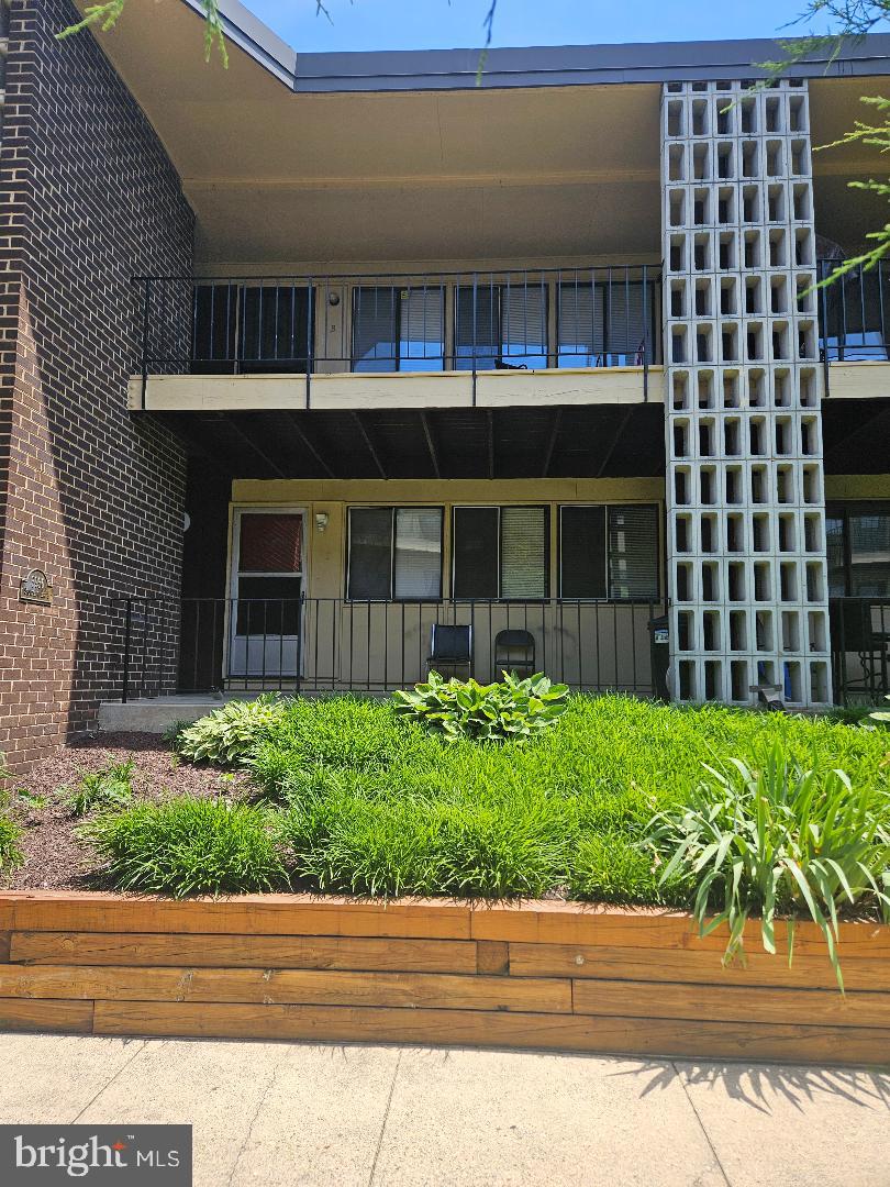 3936 STONE GATE DR #D Property Photo 1