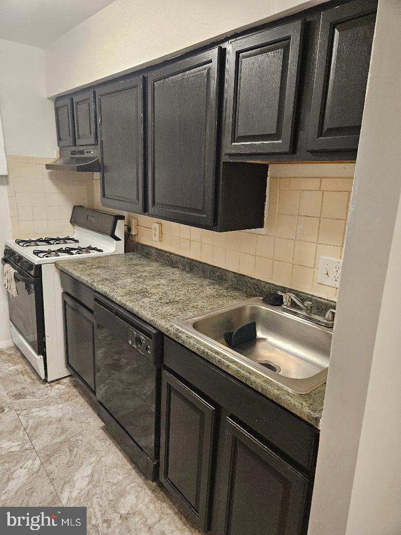3936 Stone Gate Dr #d Property Photo 24