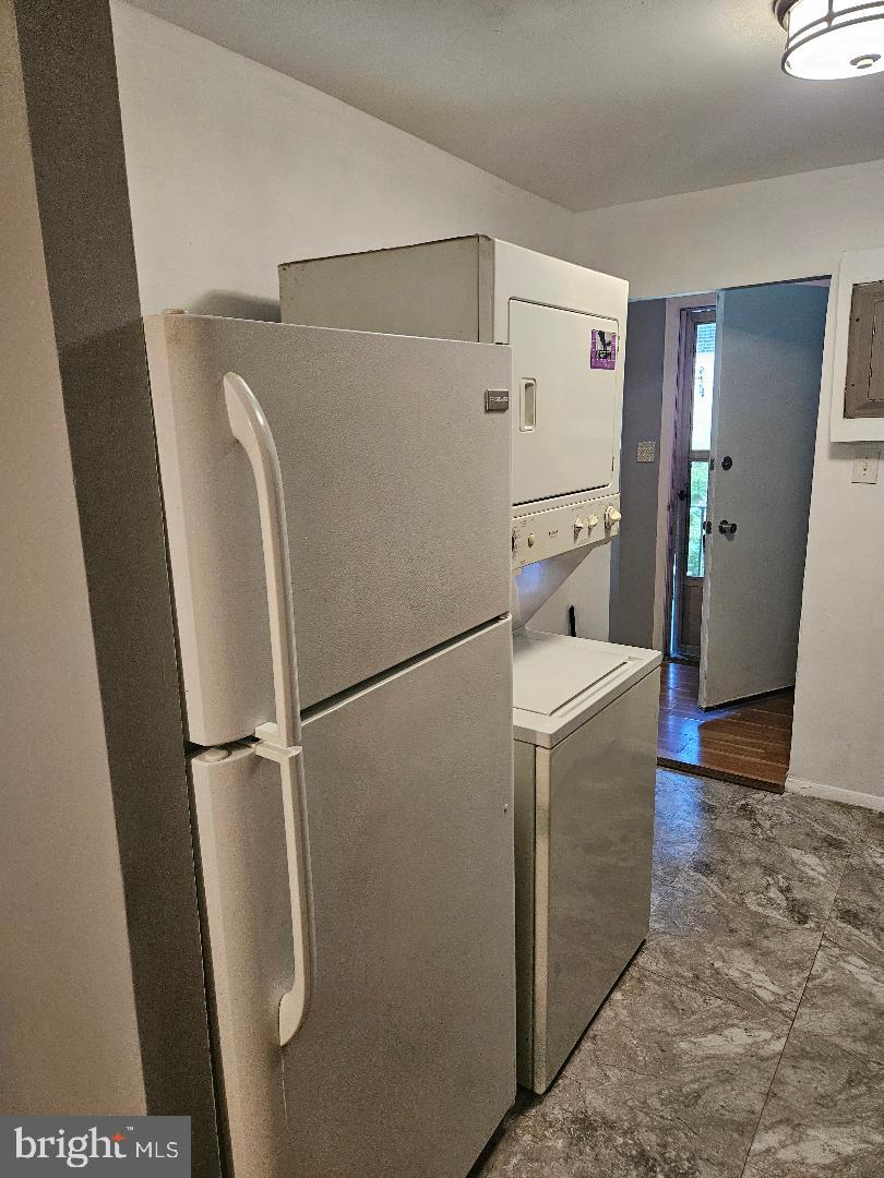 3936 Stone Gate Dr #d Property Photo 25