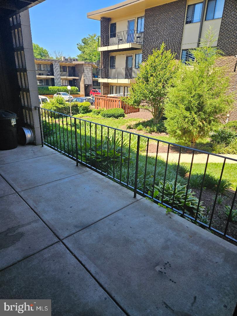 3936 Stone Gate Dr #d Property Photo 32