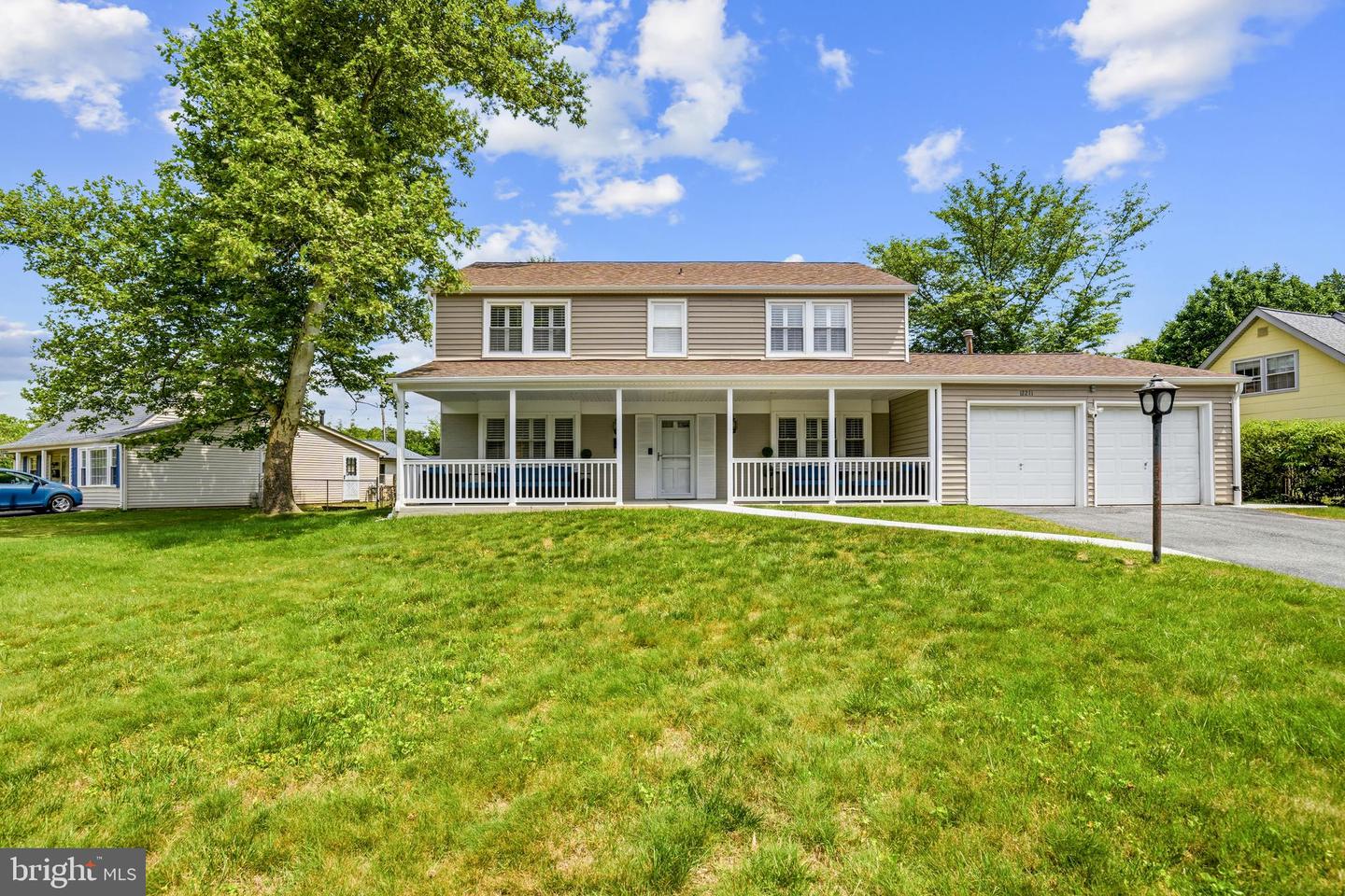 12211 Wynmore Ln Property Photo 1