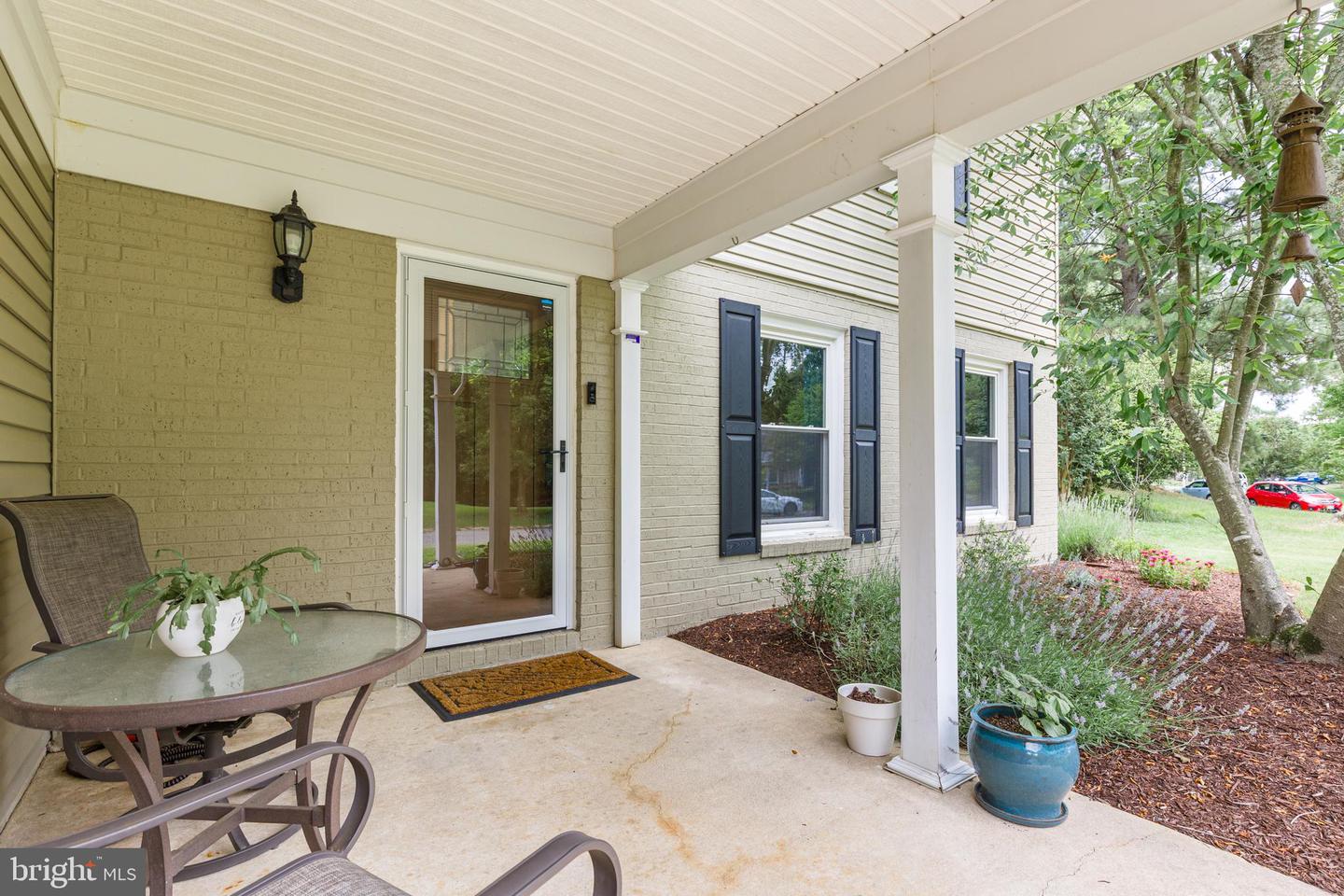 15005 Narrows Ln Property Photo 4