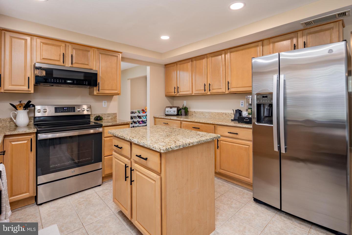 15005 Narrows Ln Property Photo 12