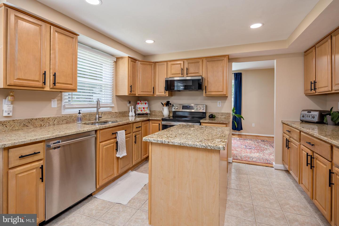 15005 Narrows Ln Property Photo 13
