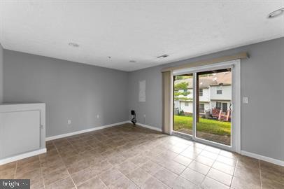 10907 Daniel Sim Ct Property Photo 11
