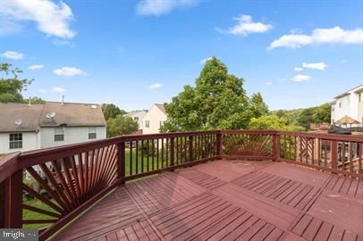 10907 Daniel Sim Ct Property Photo 27