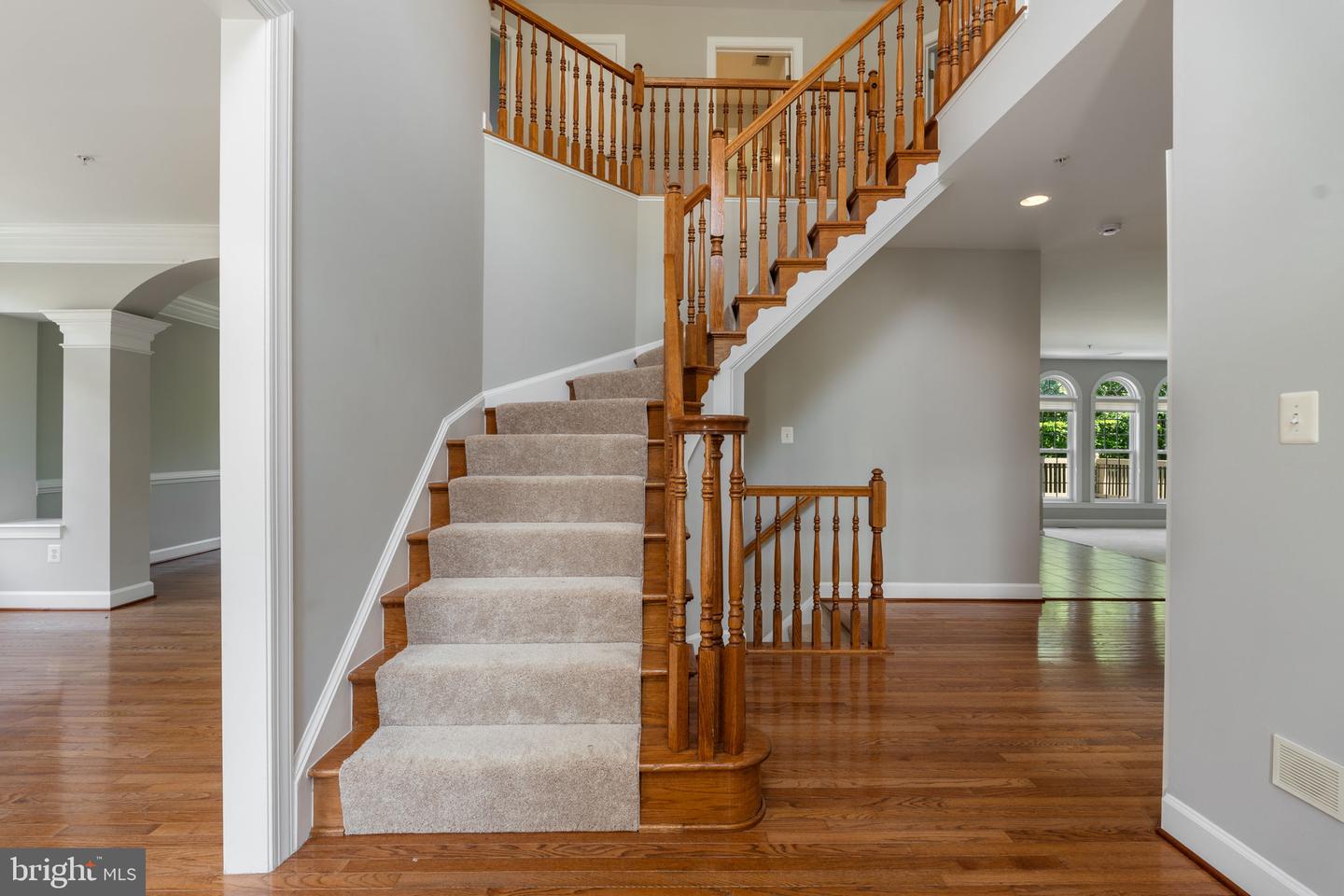15436 Symondsbury Way Property Photo 4