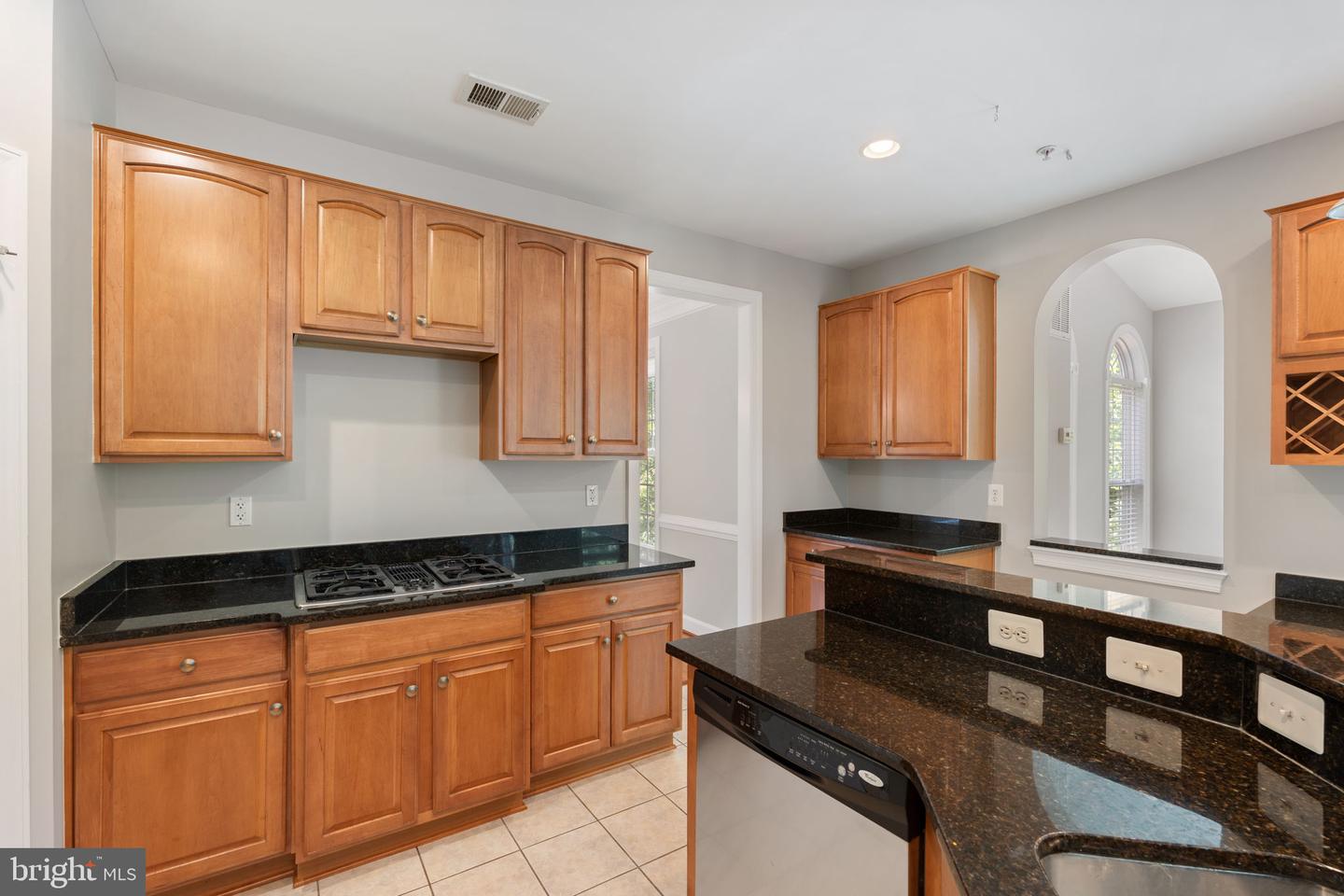 15436 Symondsbury Way Property Photo 12