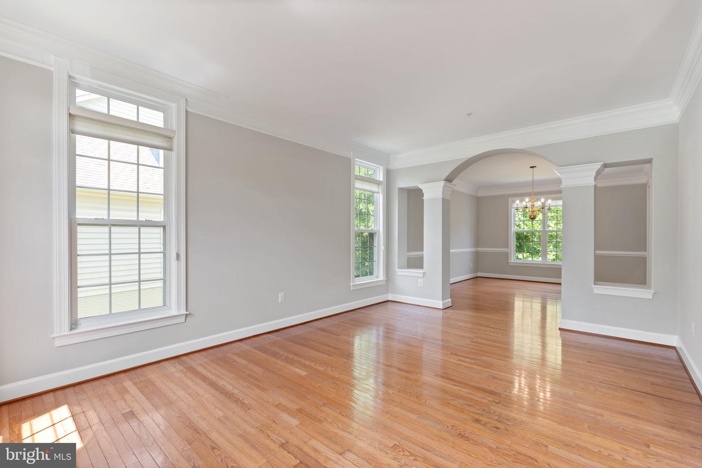 15436 Symondsbury Way Property Photo 23