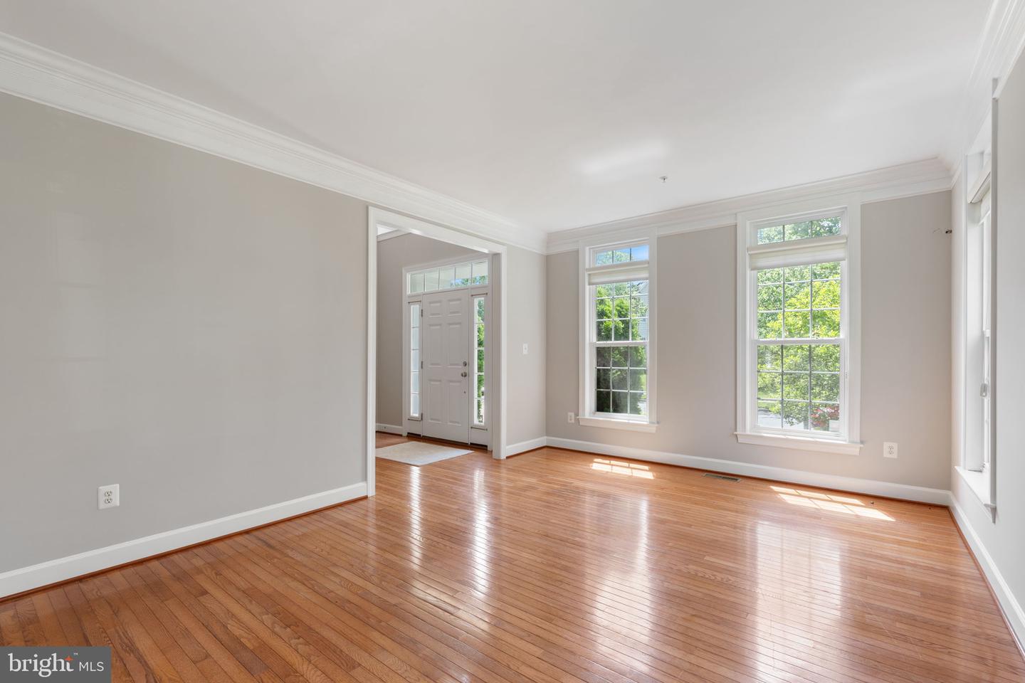 15436 Symondsbury Way Property Photo 24