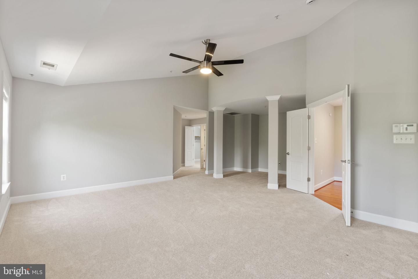 15436 Symondsbury Way Property Photo 25