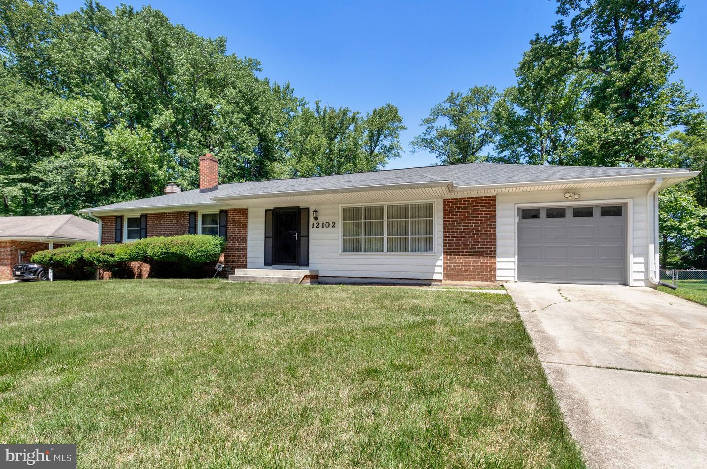 12102 Wimbleton St Property Photo 12
