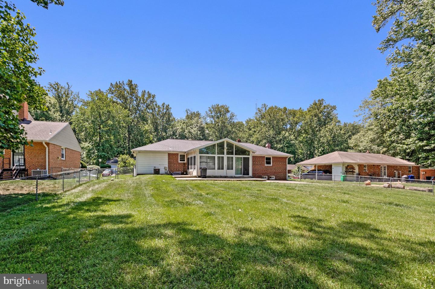 12102 Wimbleton St Property Photo 33