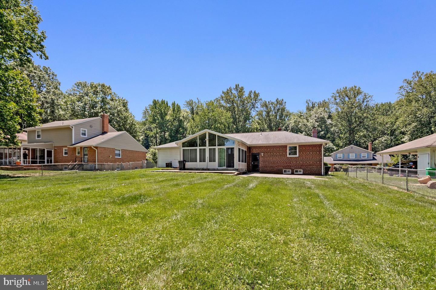 12102 Wimbleton St Property Photo 34