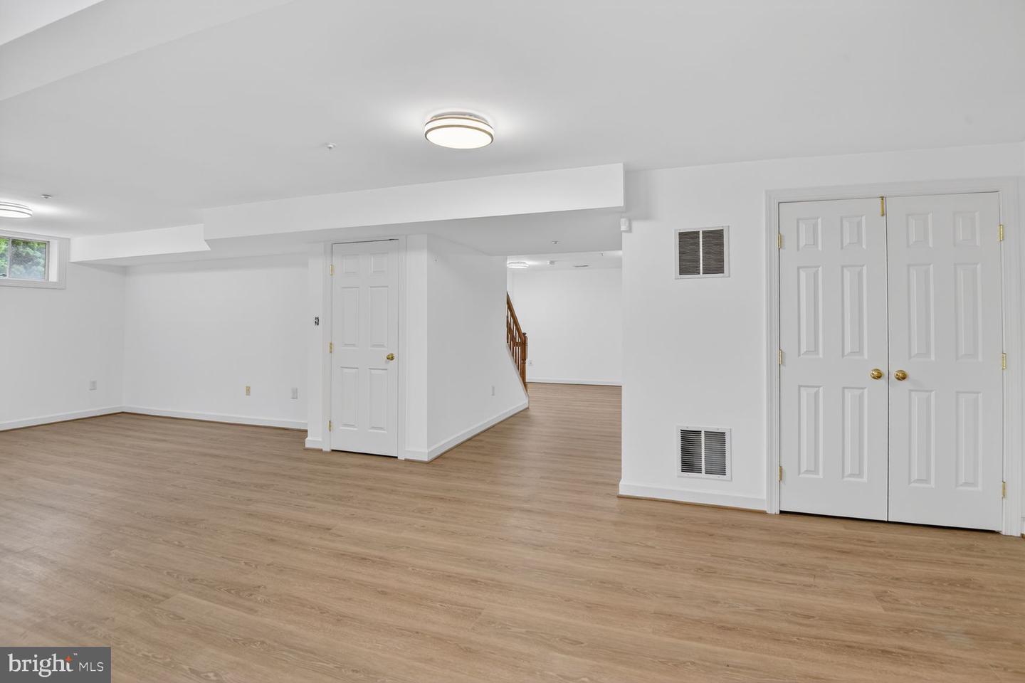 11901 Shakespeare Ct Property Photo 46