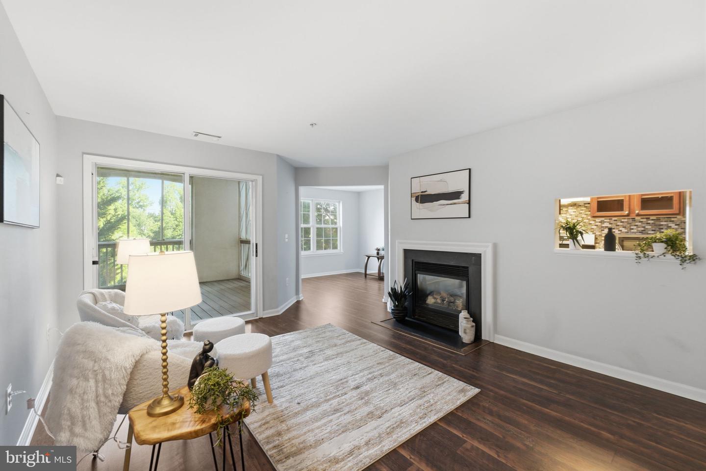 6510 Lake Park Dr #202 Property Photo 1