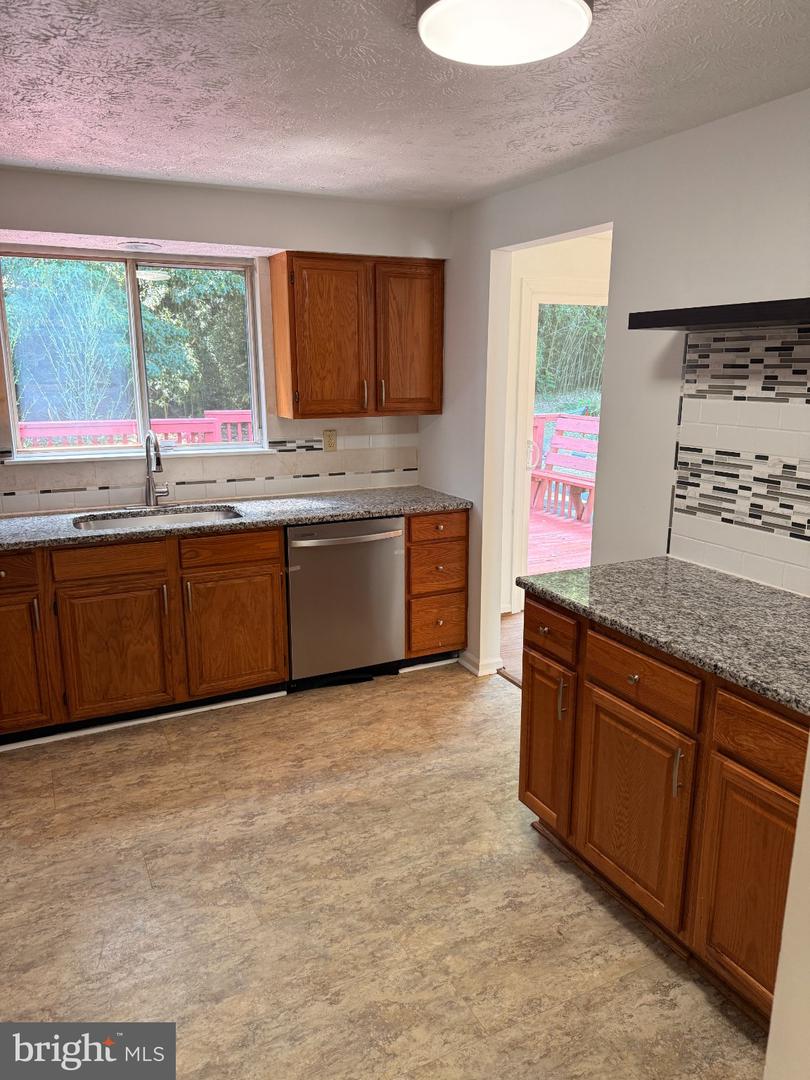 13514 Steeplechase Dr Property Photo 12