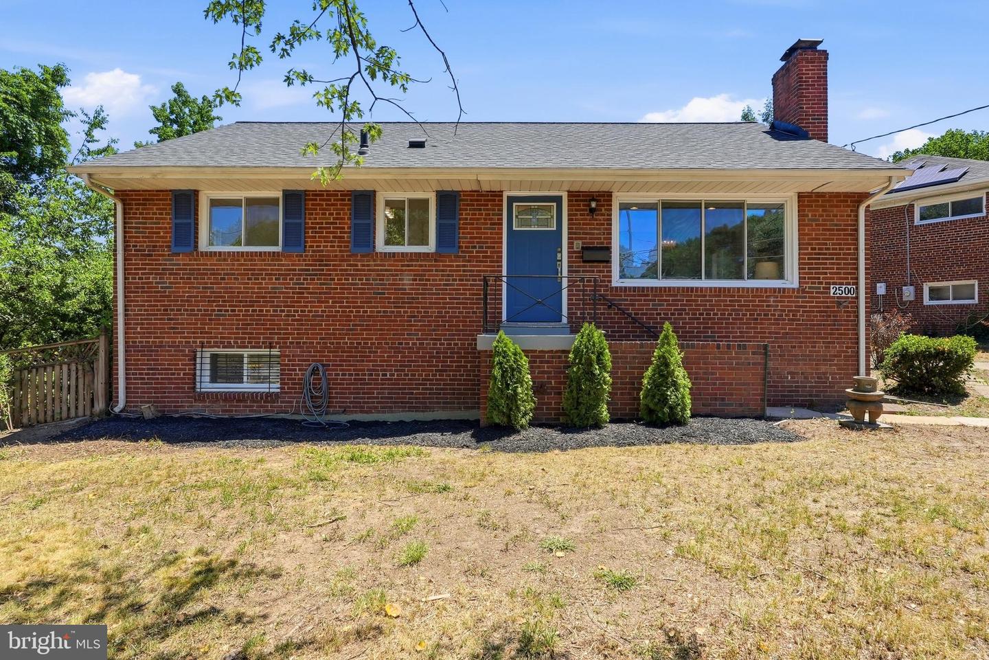 2500 Ramblewood Dr Property Photo 1
