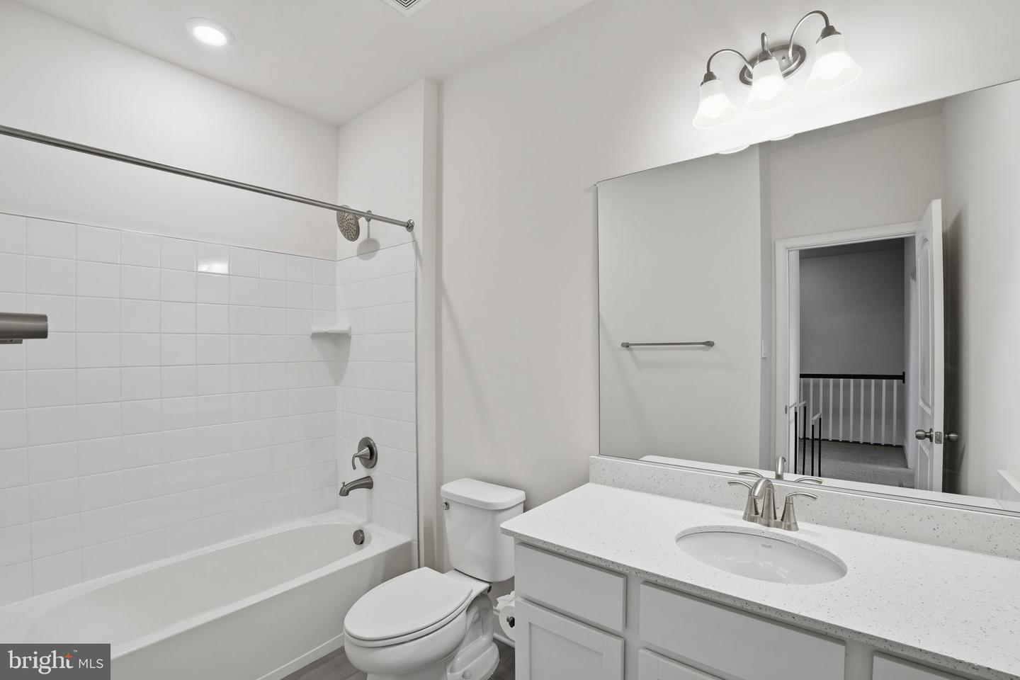 16572 Fife Way Property Photo 16