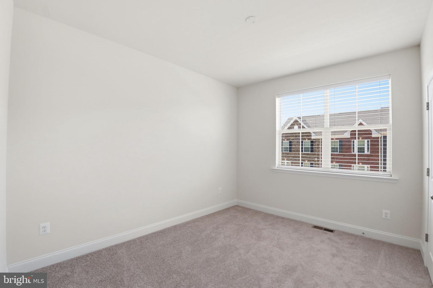 16572 Fife Way Property Photo 18