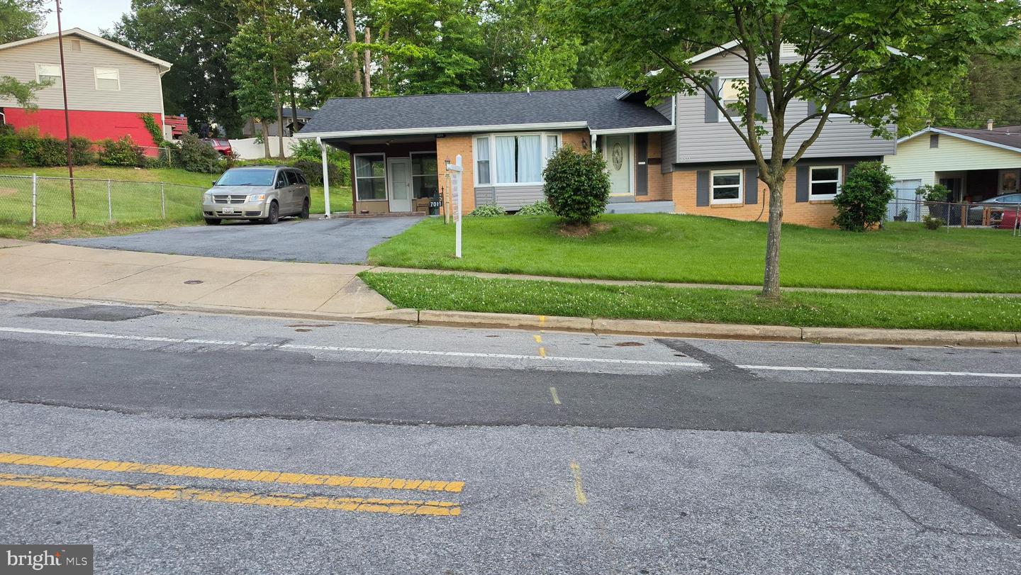 7011 Nashville Rd Property Photo 2