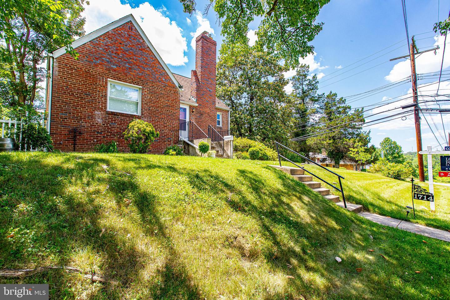 1714 61st Property Photo 3