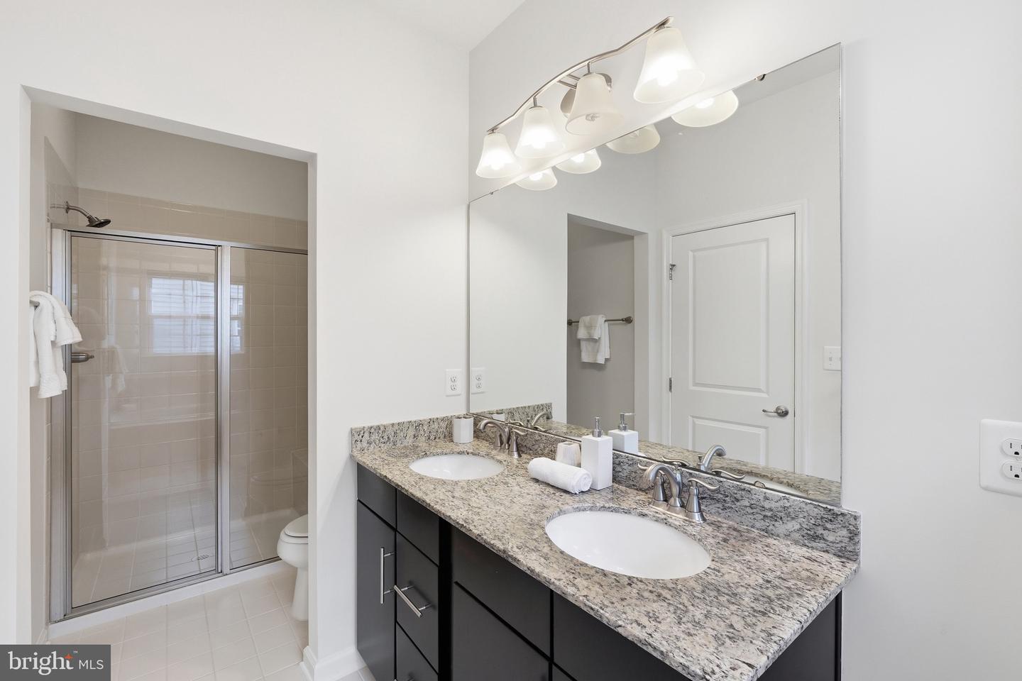 8202 N Channel Dr Property Photo 17
