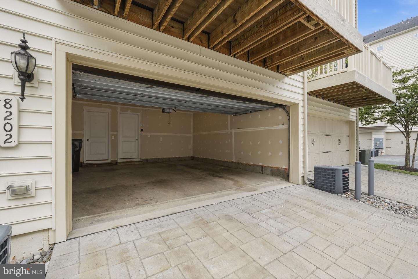 8202 N Channel Dr Property Photo 24