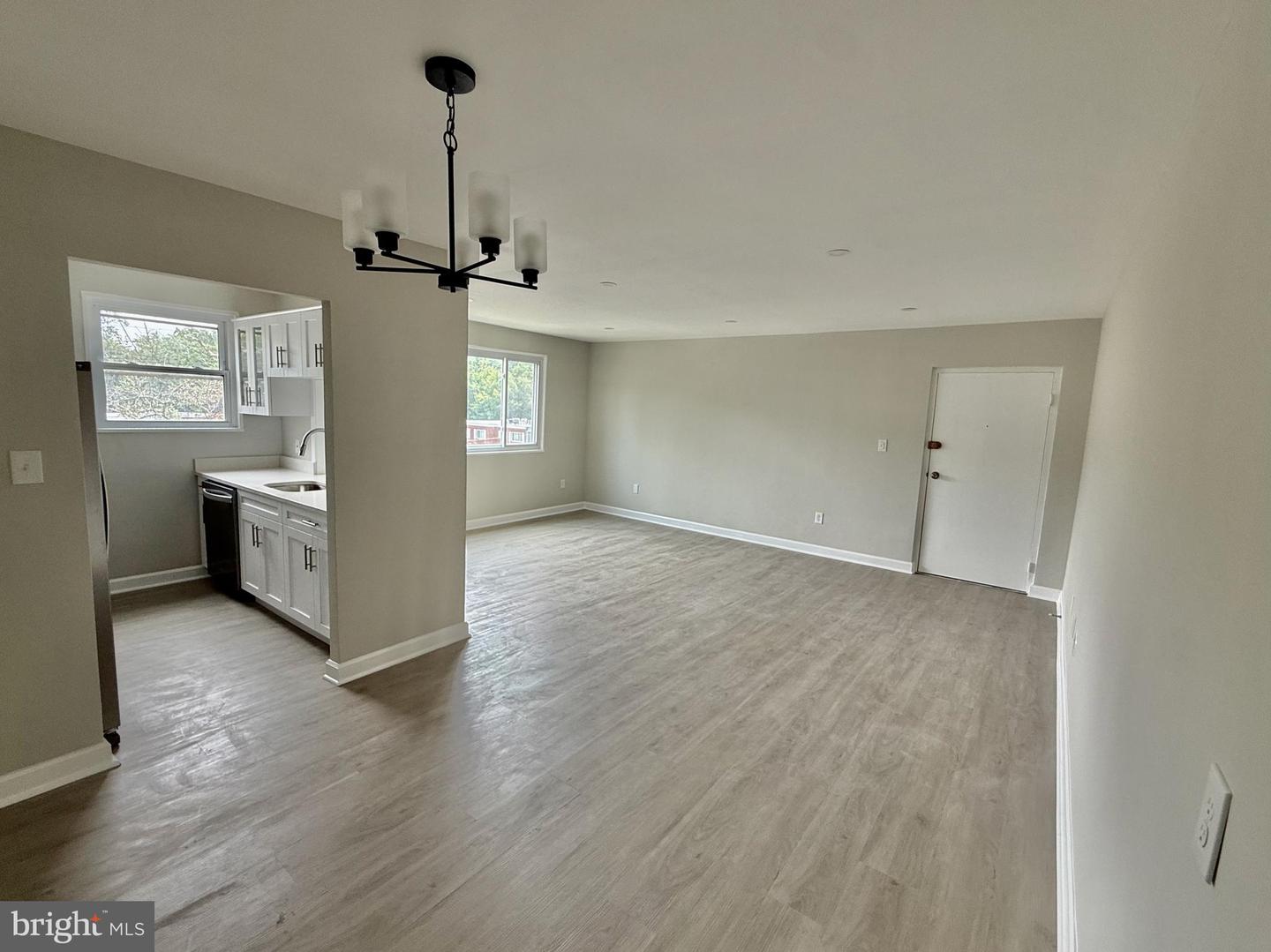 3825 Hamilton St #c-304 Property Photo 5