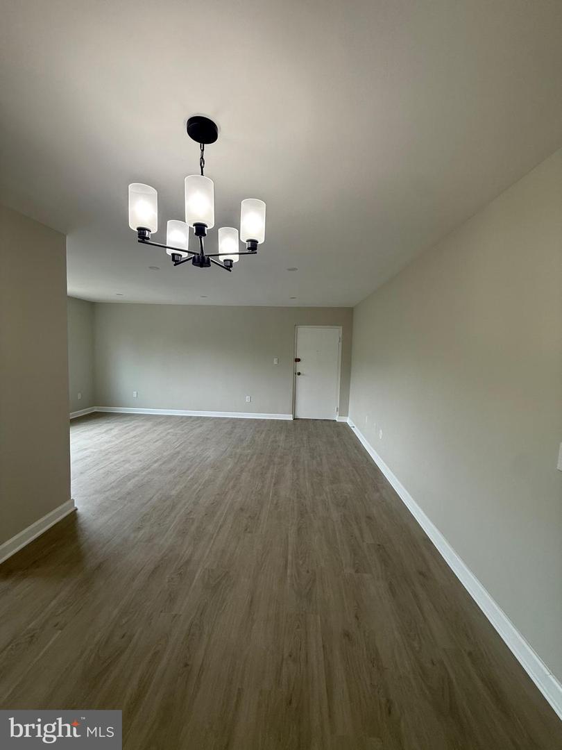 3825 Hamilton St #c-304 Property Photo 6