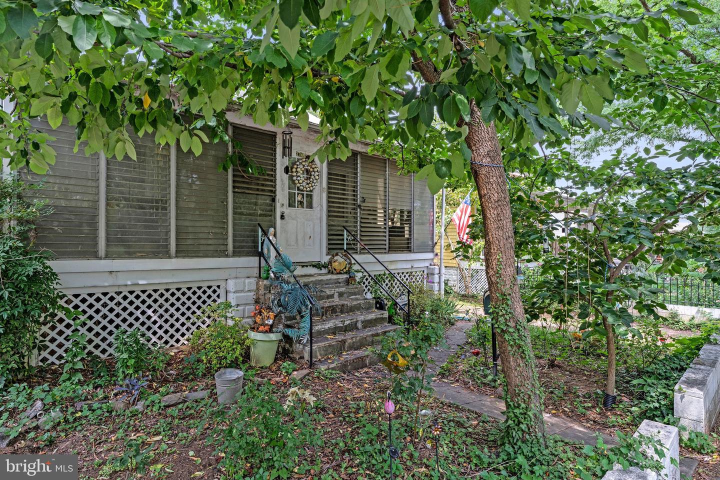 3710 Shepherd St Property Photo 2