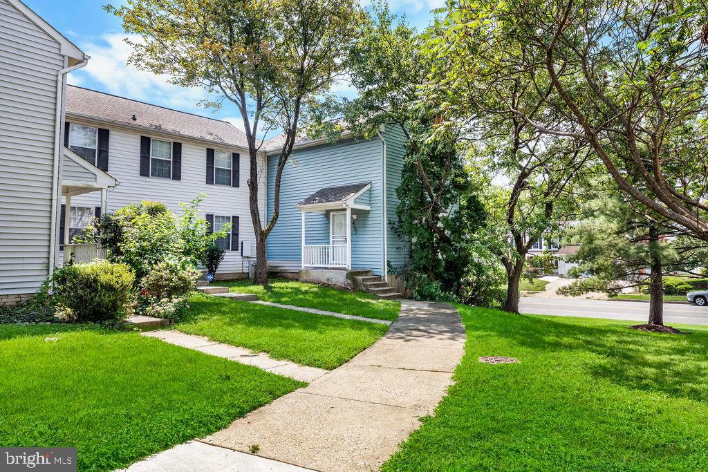 4201 BAR HARBOR PL Property Photo 1